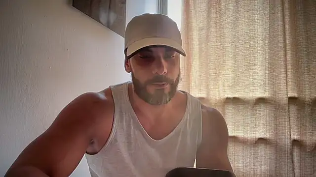 Snapshot of romeolovedark chatting on March 2026 04:02:02 PM romeolovedark online show from March 2026 04:02:02 PM