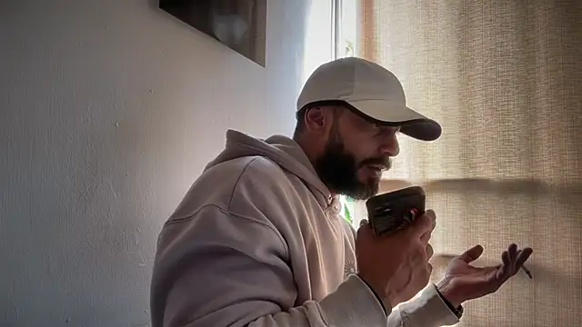 Snapshot of romeolovedark chatting on March 2026 08:59:01 PM romeolovedark online show from March 2026 08:59:01 PM