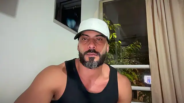 Snapshot of romeolovedark chatting on March 2026 11:44:02 PM romeolovedark online show from March 2026 11:44:02 PM