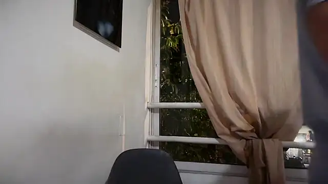 romeolovedark online show from April 2026 12:52:02 AM