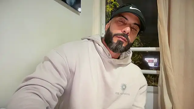 romeolovedark online show from April 2026 07:34:01 AM