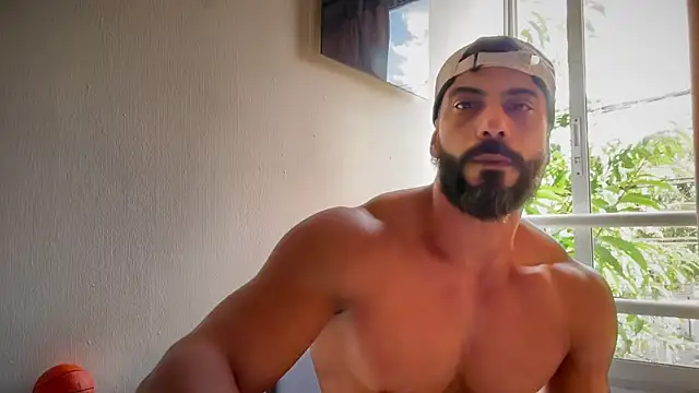 romeolovedark online show from May 2026 09:00:01 PM