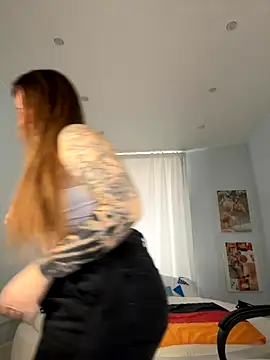 IvyHoney online show from September 2025 08:39:01 AM