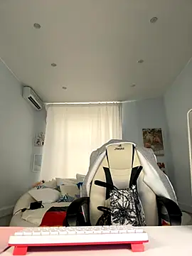 IvyHoney online show from October 2025 09:04:02 AM