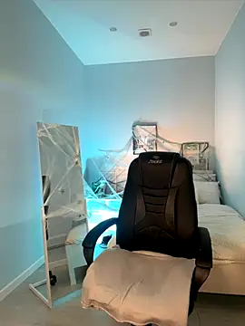 IvyHoney online show from October 2025 11:31:02 AM