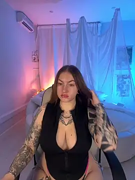 IvyHoney online show from November 2025 09:43:01 AM