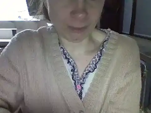 Snapshot of Moi_Lina chatting on January 2025 10:13:02 PM Moi Lina online show from January 2025 10:13:02 PM
