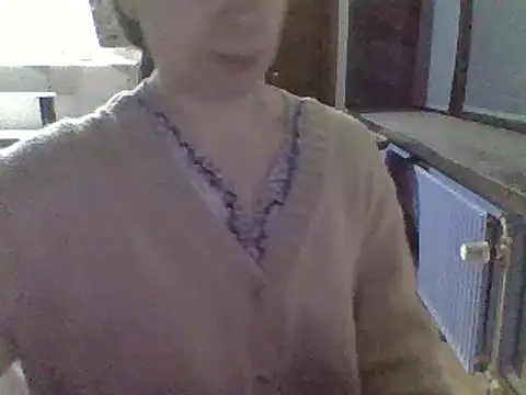 Snapshot of Moi_Lina chatting on January 2025 11:56:02 PM Moi Lina online show from January 2025 11:56:02 PM