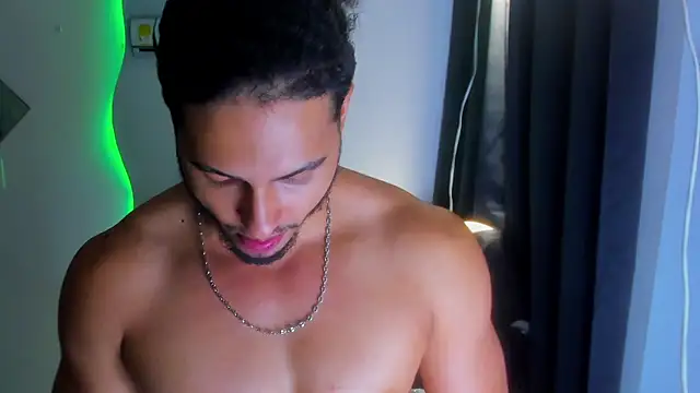 Snapshot of Kris_Khalifa69 chatting on June 2026 02:24:02 AM Kris Khalifa69 online show from June 2026 02:24:02 AM