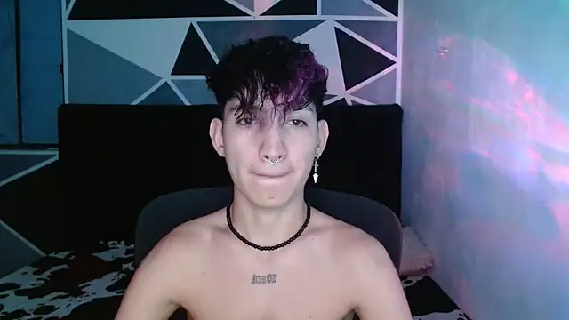 littlextreme online show from December 2024 01:37:02 AM