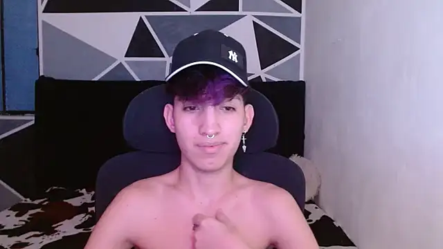 littlextreme online show from December 2024 05:45:01 AM