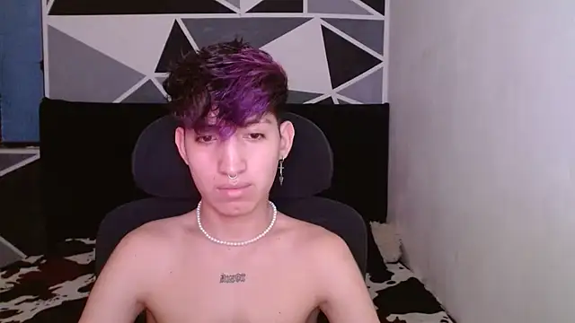 littlextreme online show from December 2024 07:04:01 AM