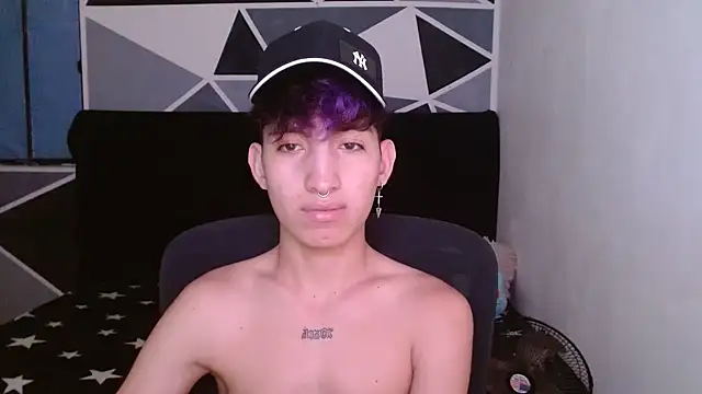 littlextreme online show from December 2024 06:24:02 AM