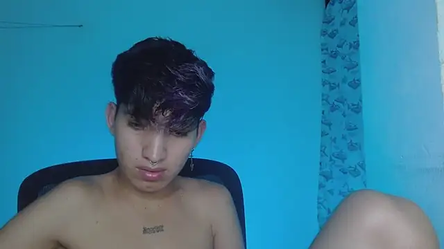 littlextreme online show from February 2025 08:17:01 AM