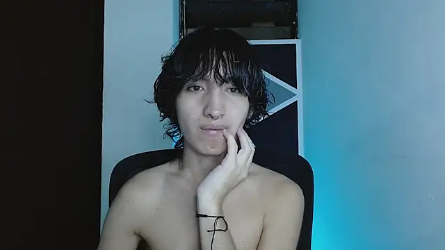 littlextreme online show from May 2026 04:09:02 AM