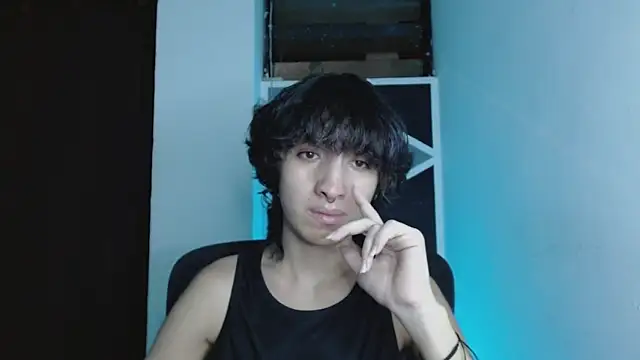 littlextreme online show from May 2026 01:44:01 AM