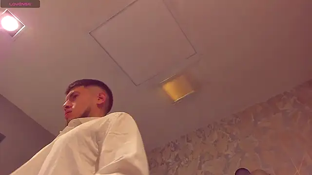 Snapshot of SebastianMaximoff chatting on November 2025 07:15:01 PM SebastianMaximoff online show from November 2025 07:15:01 PM