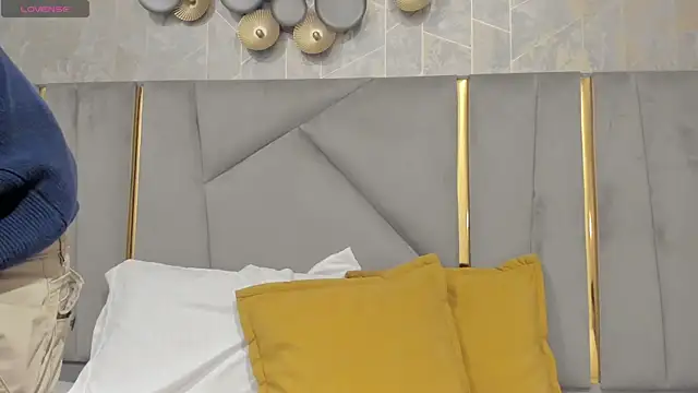 Snapshot of SebastianMaximoff chatting on December 2025 07:34:02 PM SebastianMaximoff online show from December 2025 07:34:02 PM