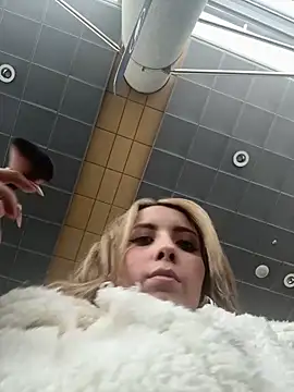 ValeriaHot69 online show from December 2025 02:01:02 PM