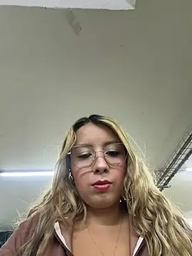ValeriaHot69 online show from May 2026 03:39:02 PM
