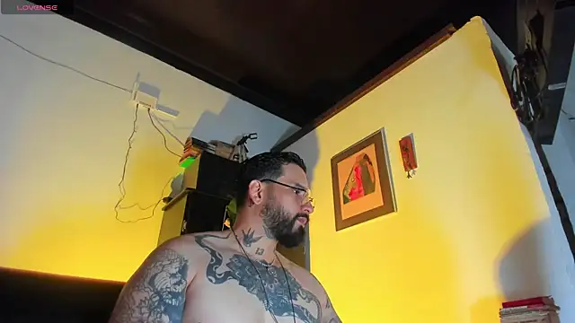 CamiloGray  online show from October 2025 02:25:01 PM