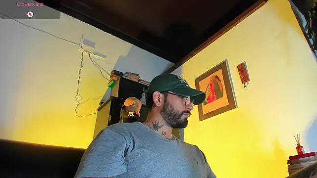 CamiloGray  online show from November 2025 01:11:02 PM