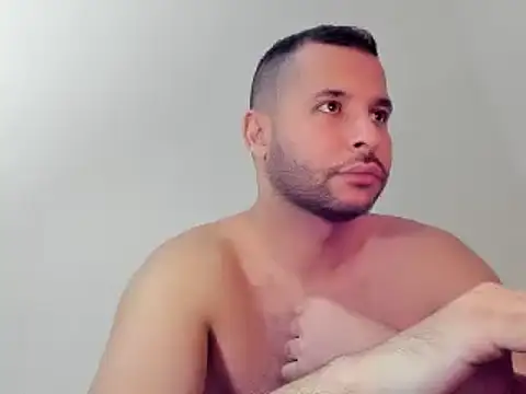 Snapshot of Dani_Lop chatting on December 2024 10:09:02 PM Dani Lop online show from December 2024 10:09:02 PM