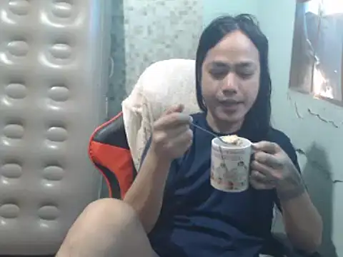 itsmacky4u online show from October 2025 05:41:01 AM