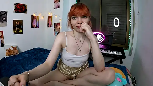 Snapshot of olivka-flower chatting on June 2026 12:32:02 AM olivka-flower online show from June 2026 12:32:02 AM