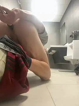 Lowerbottomboi online show from February 2026 12:59:01 AM