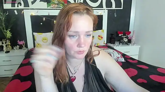 Snapshot of SinFulTitsDD chatting on December 2024 09:20:02 PM SinFulTitsDD online show from December 2024 09:20:02 PM