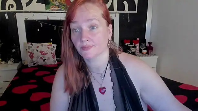 Snapshot of SinFulTitsDD chatting on January 2025 02:53:01 PM SinFulTitsDD online show from January 2025 02:53:01 PM