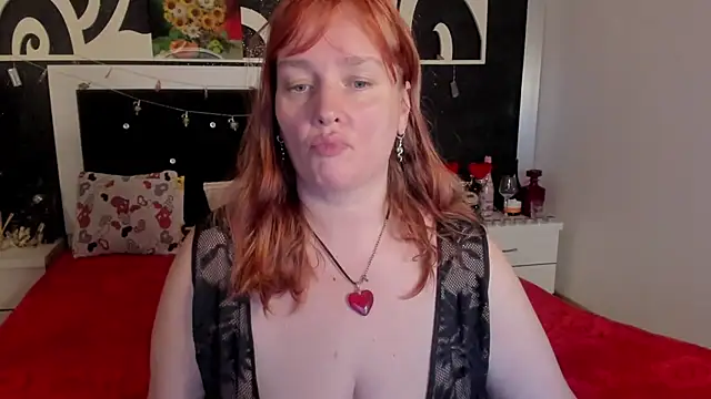 Snapshot of SinFulTitsDD chatting on January 2025 08:18:01 PM SinFulTitsDD online show from January 2025 08:18:01 PM