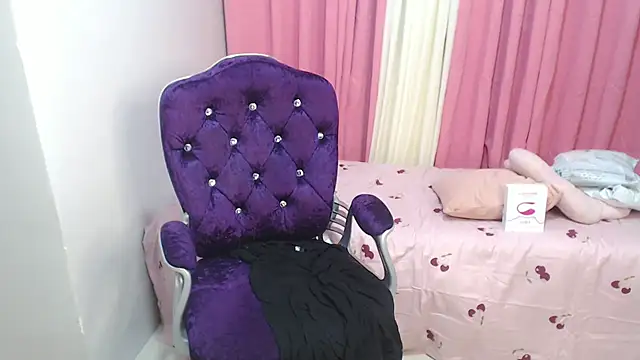 Snapshot of xSexynineDollx chatting on September 2025 03:21:01 AM xSexynineDollx online show from September 2025 03:21:01 AM