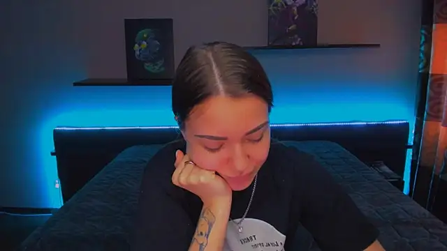 AlexaBarkley online show from March 2025 06:26:02 AM