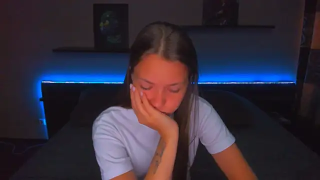AlexaBarkley online show from June 2026 12:33:02 AM