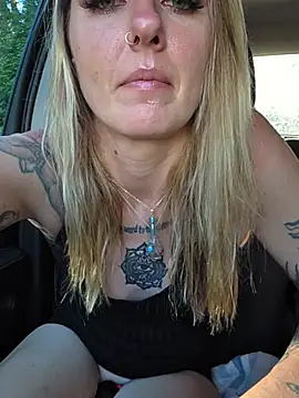 SheIsSomething online show from June 2026 01:47:02 AM