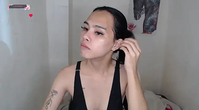 Snapshot of shecutie69 chatting on February 2025 02:49:01 PM shecutie69 online show from February 2025 02:49:01 PM