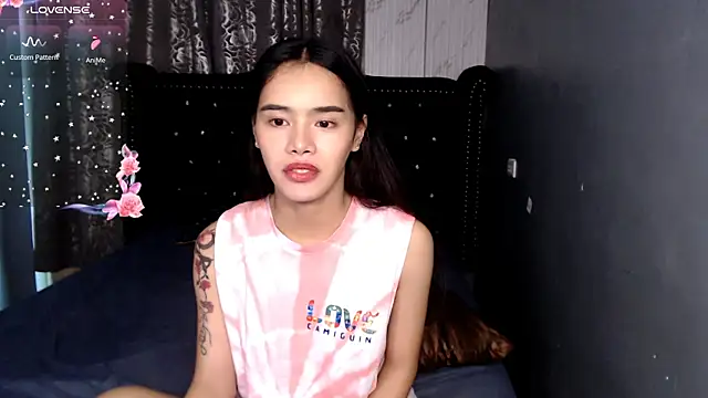 shecutie69 online show from December 2025 02:20:02 AM