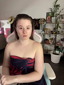 sweetest pie online show from April 2026 08:37:01 PM