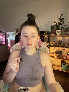 sweetest pie online show from May 2026 08:14:01 PM