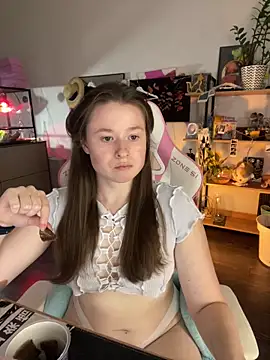 sweetest pie online show from June 2026 08:00:02 PM