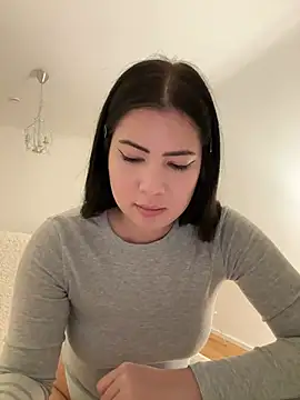 Snapshot of clairewntr chatting on January 2025 10:39:01 PM clairewntr online show from January 2025 10:39:01 PM