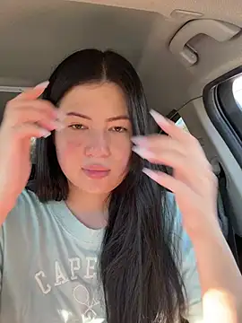 Snapshot of clairewntr chatting on March 2025 10:33:02 AM clairewntr online show from March 2025 10:33:02 AM