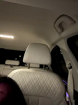 Snapshot of clairewntr chatting on October 2025 03:59:02 AM clairewntr online show from October 2025 03:59:02 AM