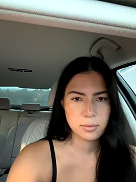 Snapshot of clairewntr chatting on October 2025 04:39:01 PM clairewntr online show from October 2025 04:39:01 PM