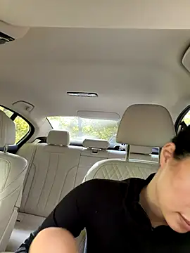 Snapshot of clairewntr chatting on October 2025 02:18:02 PM clairewntr online show from October 2025 02:18:02 PM