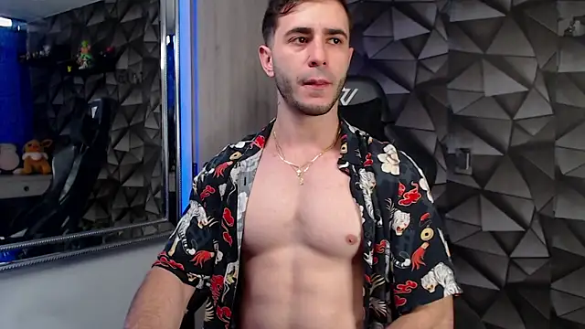 Snapshot of Latino_stud4u chatting on September 2025 10:22:01 PM Latino stud4u online show from September 2025 10:22:01 PM