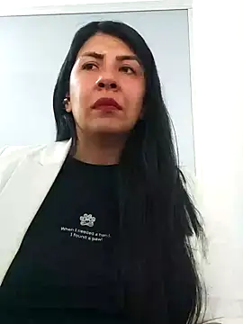 Snapshot of aisha_latina chatting on December 2024 02:48:02 PM aisha latina online show from December 2024 02:48:02 PM