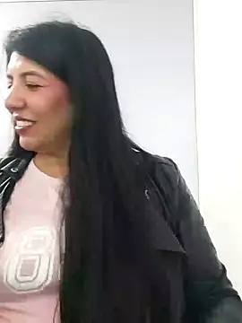 Snapshot of aisha_latina chatting on December 2024 02:44:01 PM aisha latina online show from December 2024 02:44:01 PM